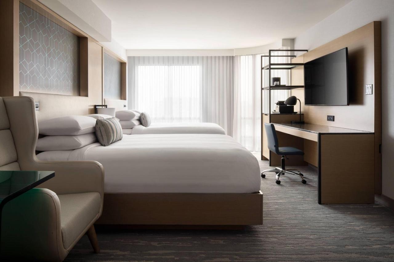 Hotel Vancouver Airport Marriott 4*
