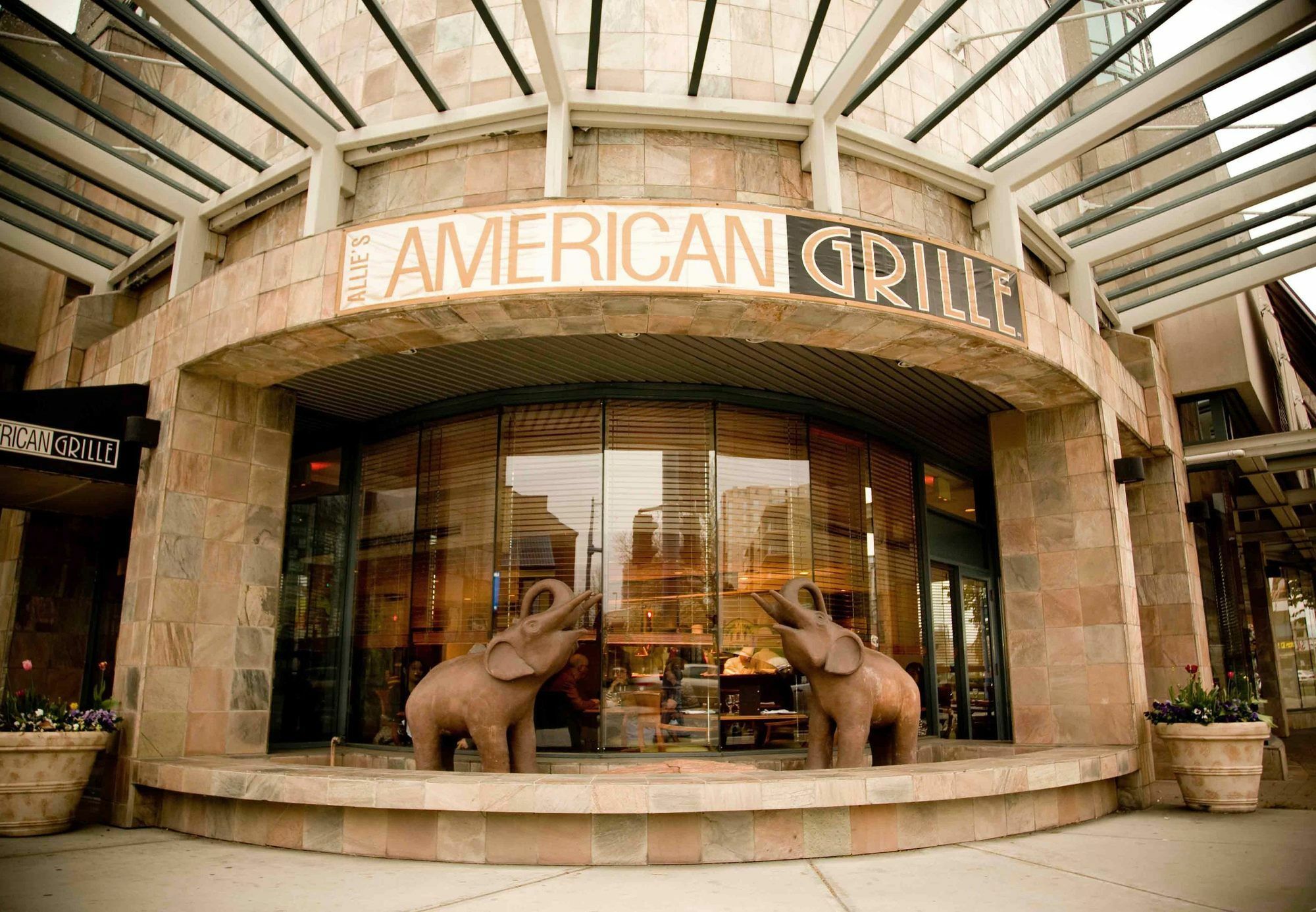 Vancouver Airport Marriott Hotel 4*