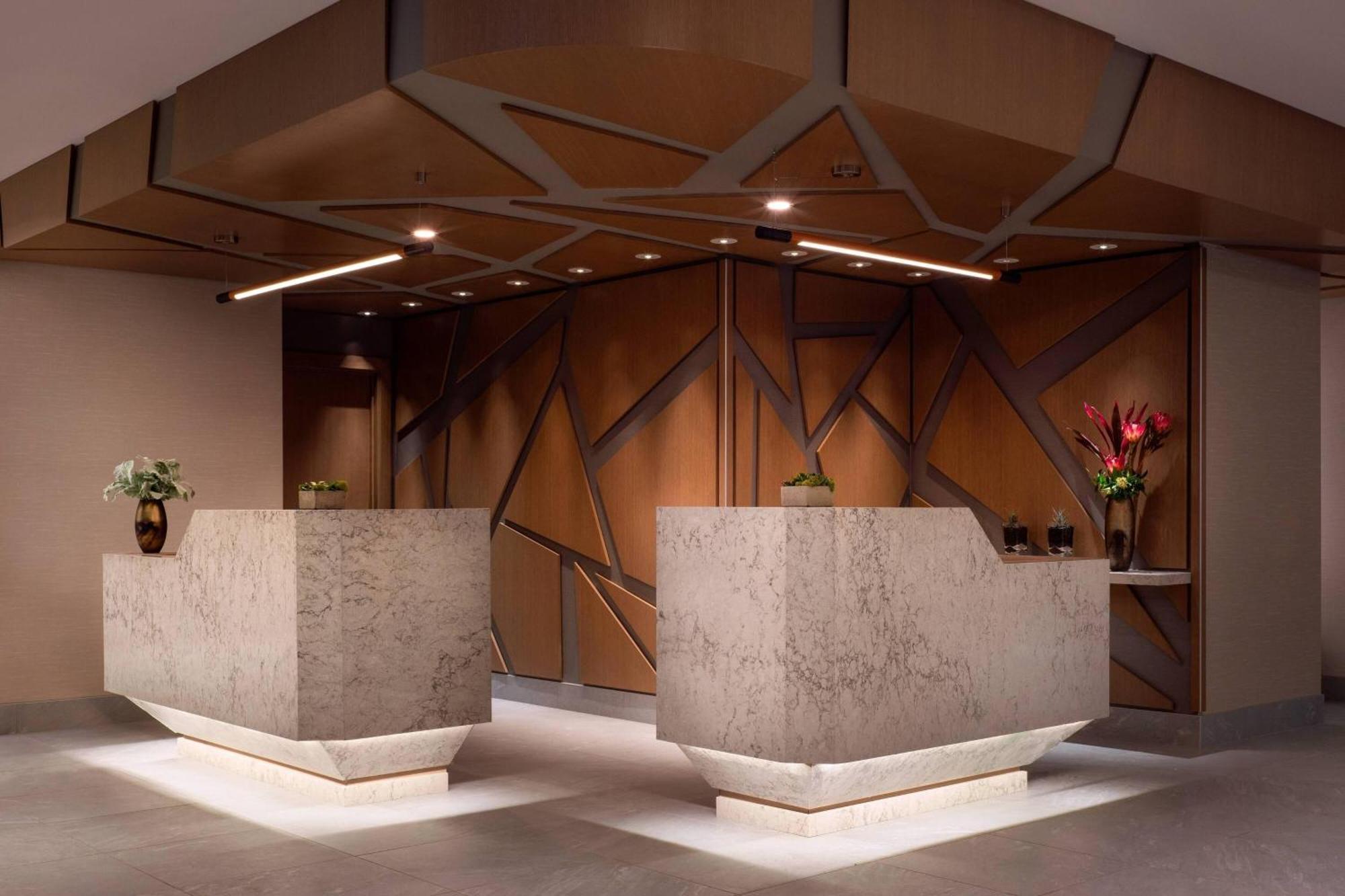 Hotel Vancouver Airport Marriott 4*